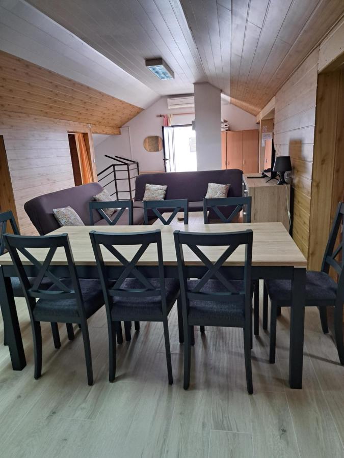 Apartments Corana Каштела Екстер'єр фото